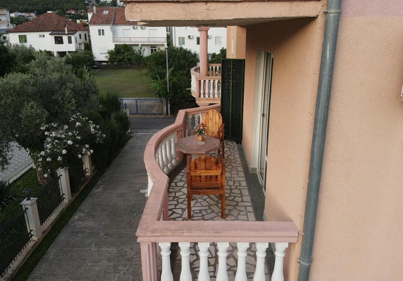 Kurt Apartaments Ulcinj Exterior photo