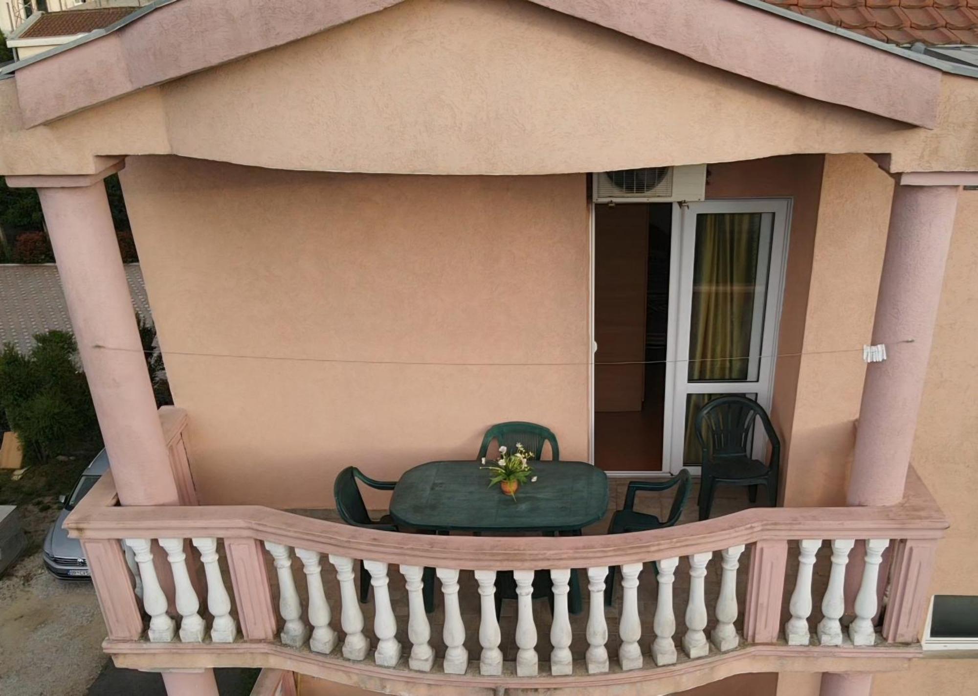Kurt Apartaments Ulcinj Exterior photo